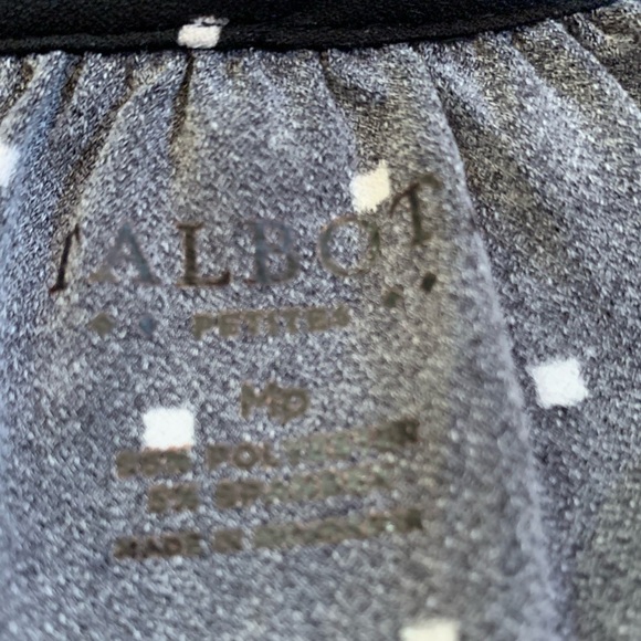 Talbots Outlet Sleeveless Top With Black And White Print With Tie Front PM - Picture 3 of 6